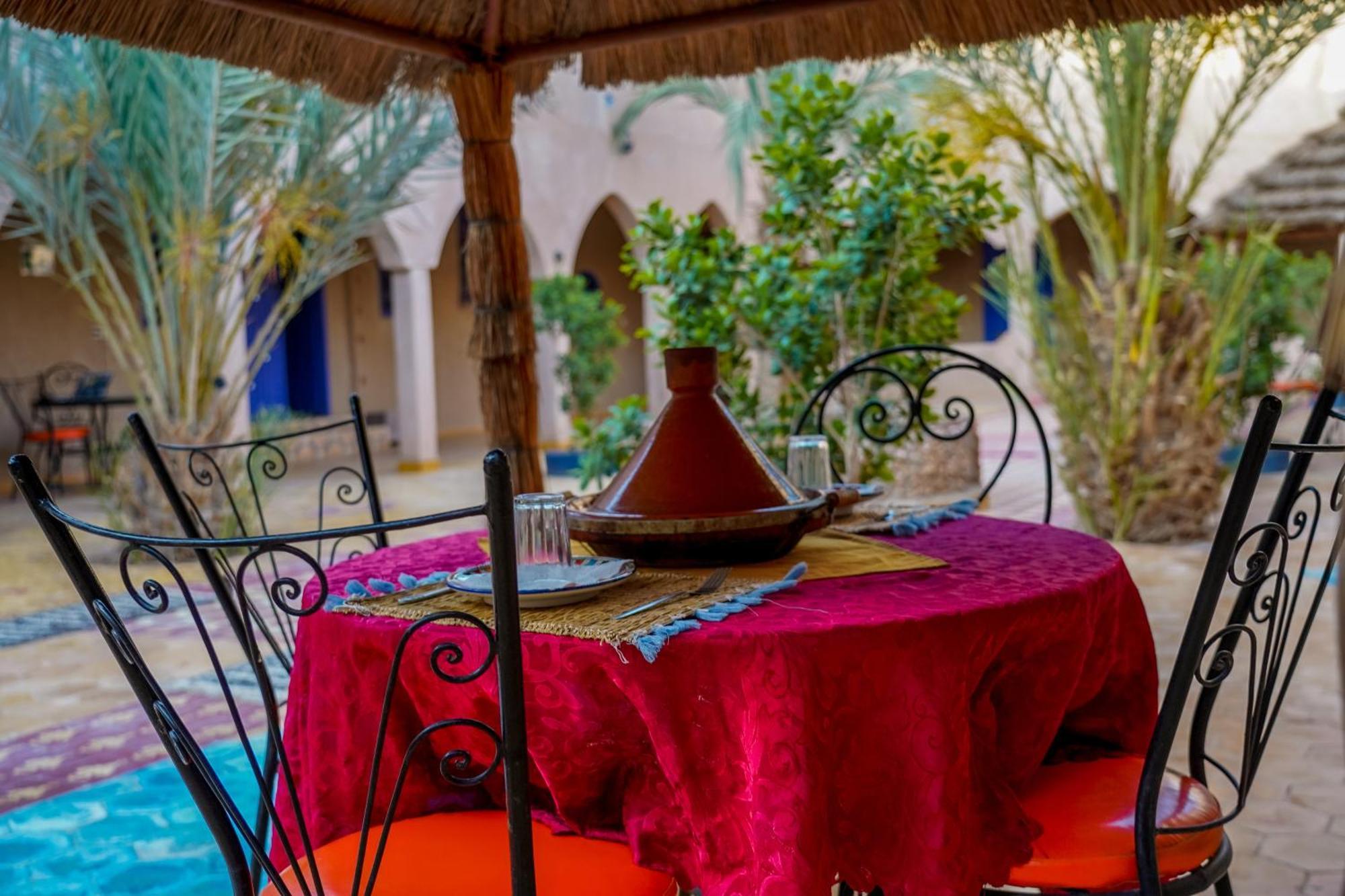 מרזאוגה Auberge Les Roches מראה חיצוני תמונה