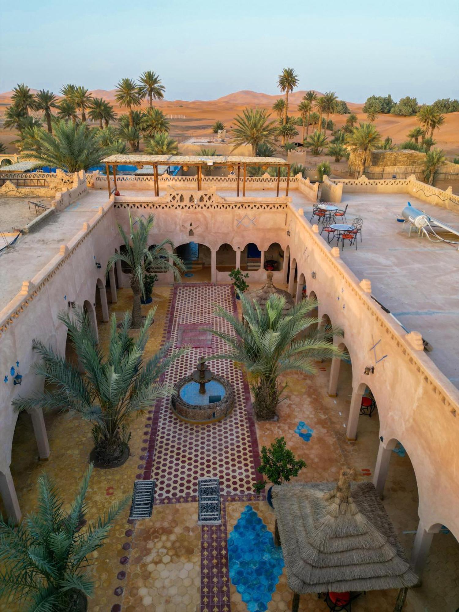 מרזאוגה Auberge Les Roches מראה חיצוני תמונה